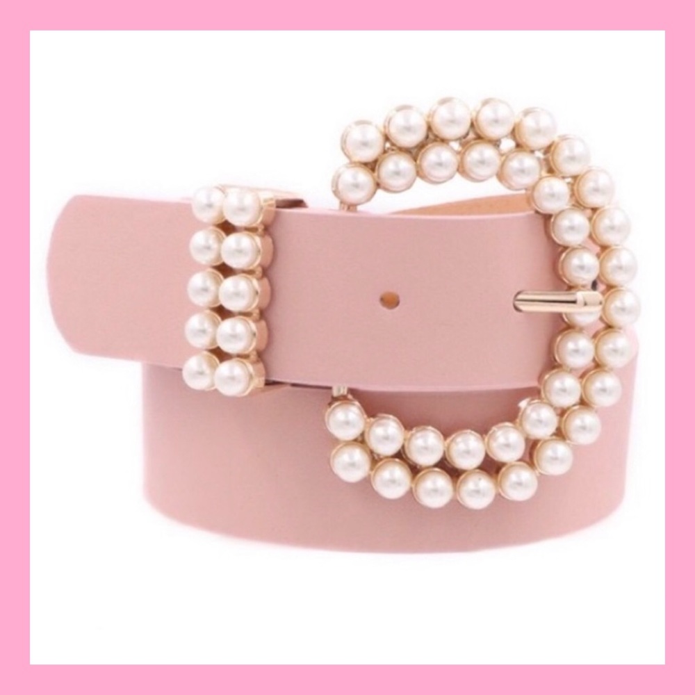 Diva Pearl faux Leather belt💕